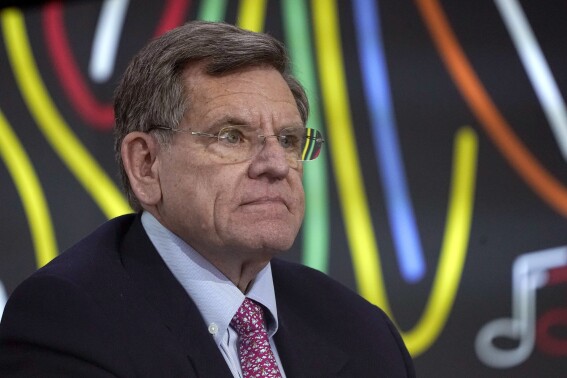 FILE - Chicago Blackhawks Chairman Rocky Wirtz attends a news conference March 1, 2022, in Chicago. Wirtz, who won three Stanley Cup titles as owner of the Blackhawks, has died. He was 70. The Blackhawks said in a release that Wirtz died Tuesday, July 25, 2023, and it said it was a “sudden passing.” But no further details were provided. (AP Photo/Charles Rex Arbogast, File)