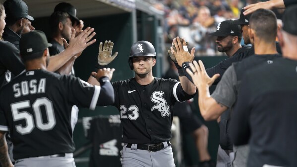 Clevinger, 4 relievers combine for shutout as White Sox beat
