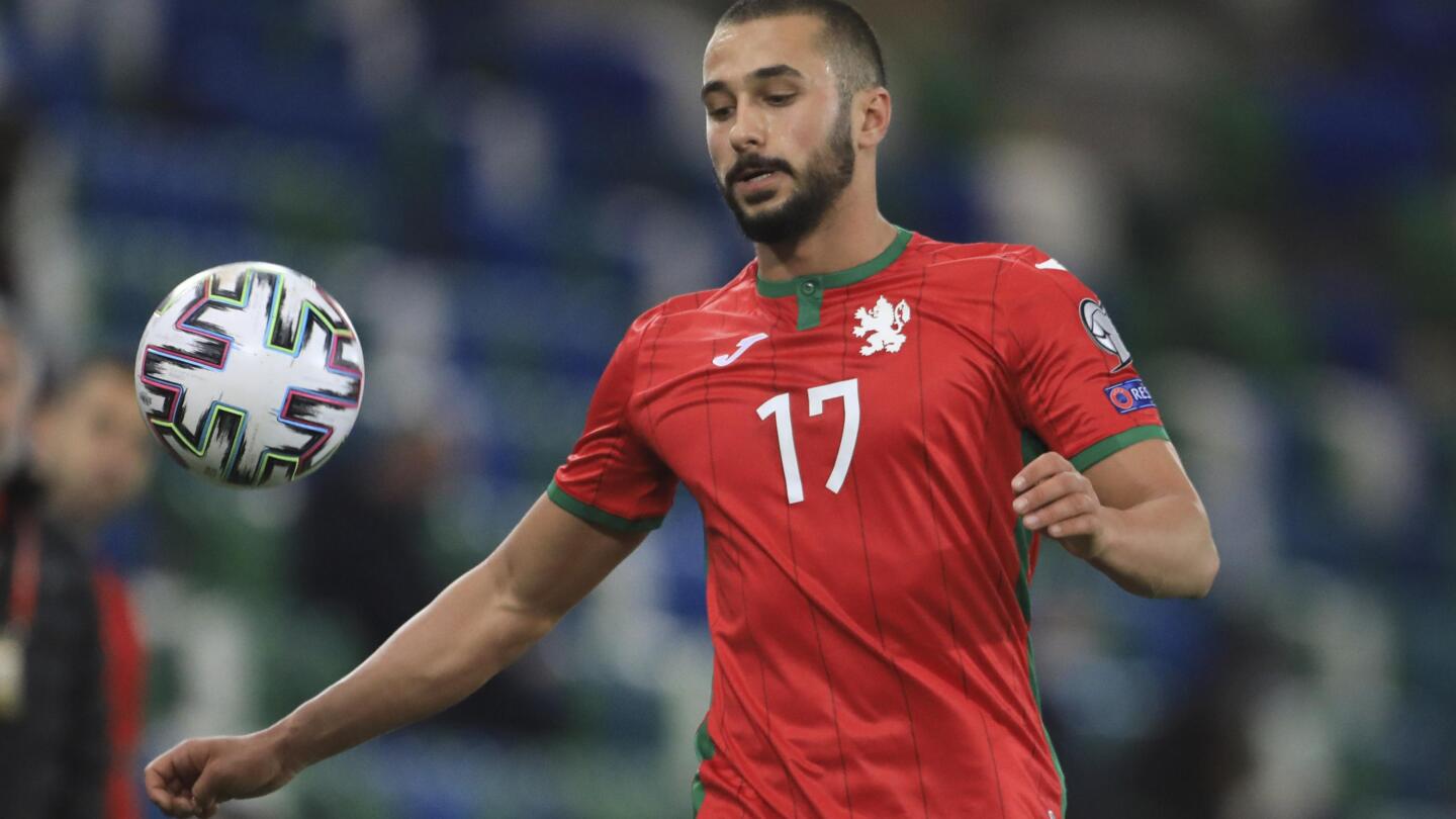 Жалбата на българския футболист Йомов за забраната за употреба на допинг бе внесена в спортен съд през юни