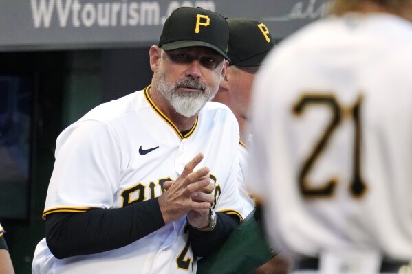 It's pretty lame': Pirates peeved over Cubs manager David Ross