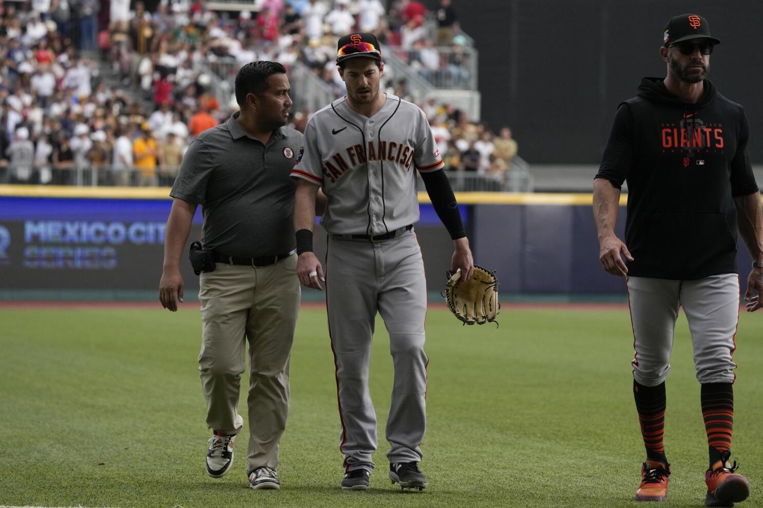 SF Giants OF Mike Yastrzemski scratched with side tightness - Sports  Illustrated San Francisco Giants News, Analysis and More