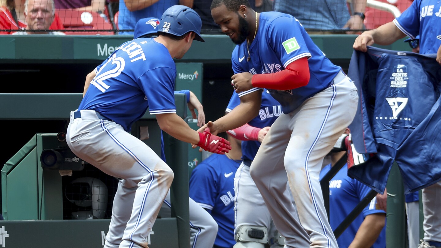 Blue Jays Sweep Cardinals, Extend Winning Streak to Seven