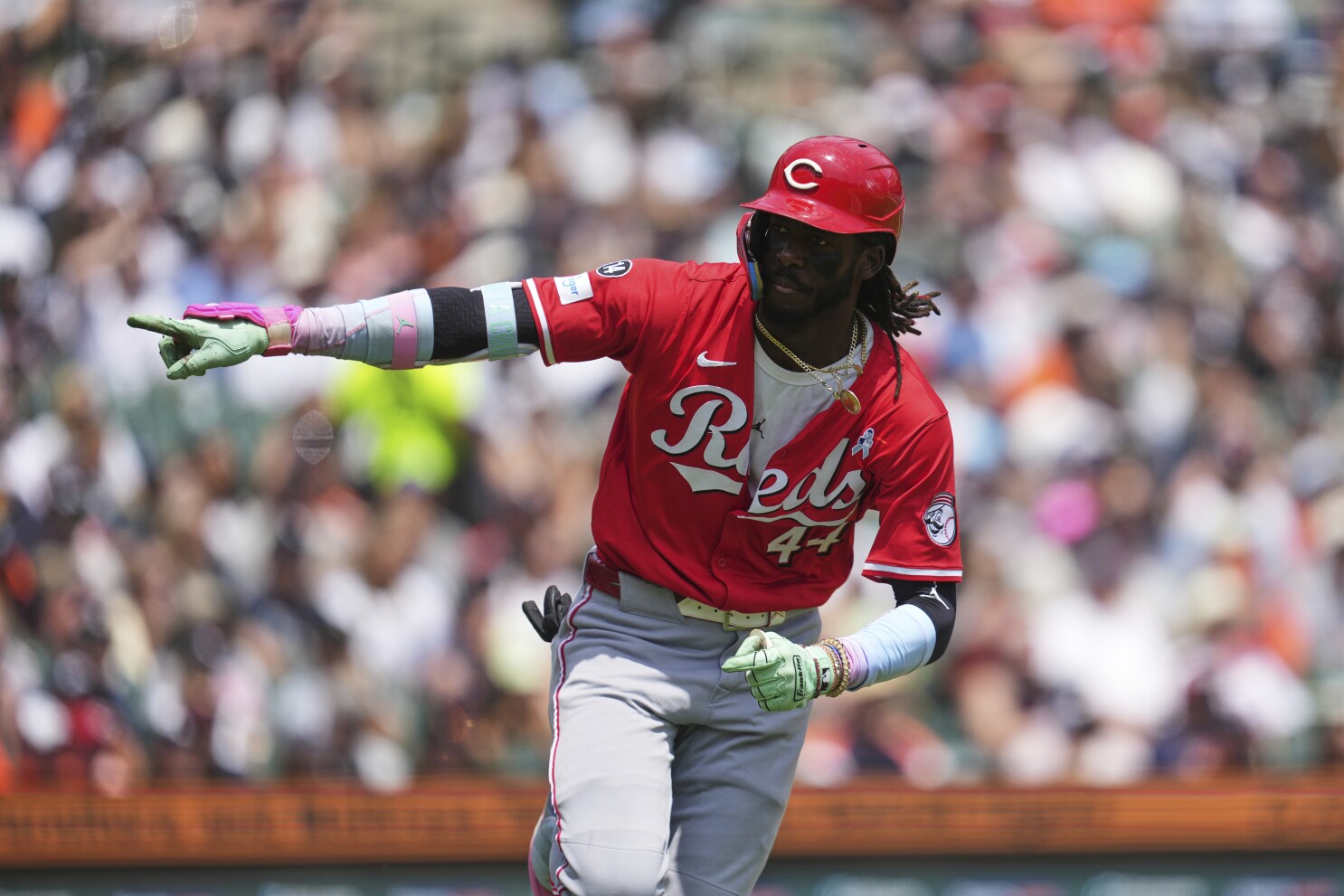Elly De La Cruz has 3 RBIs, scores 3 runs as Reds rally to beat Tigers 8-4
