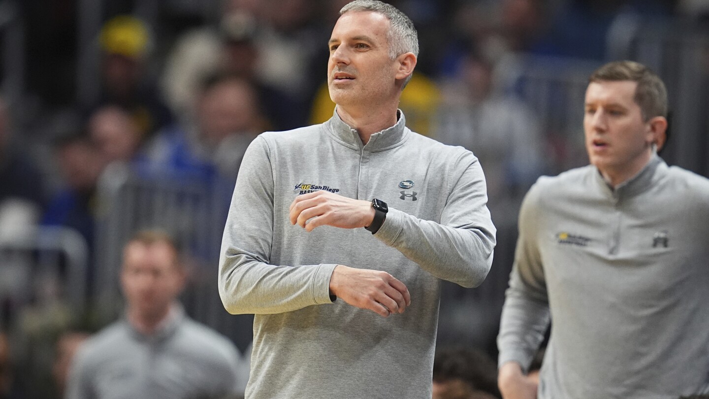 New Mexico tabs UC San Diego's Eric Olen to replace Richard Pitino