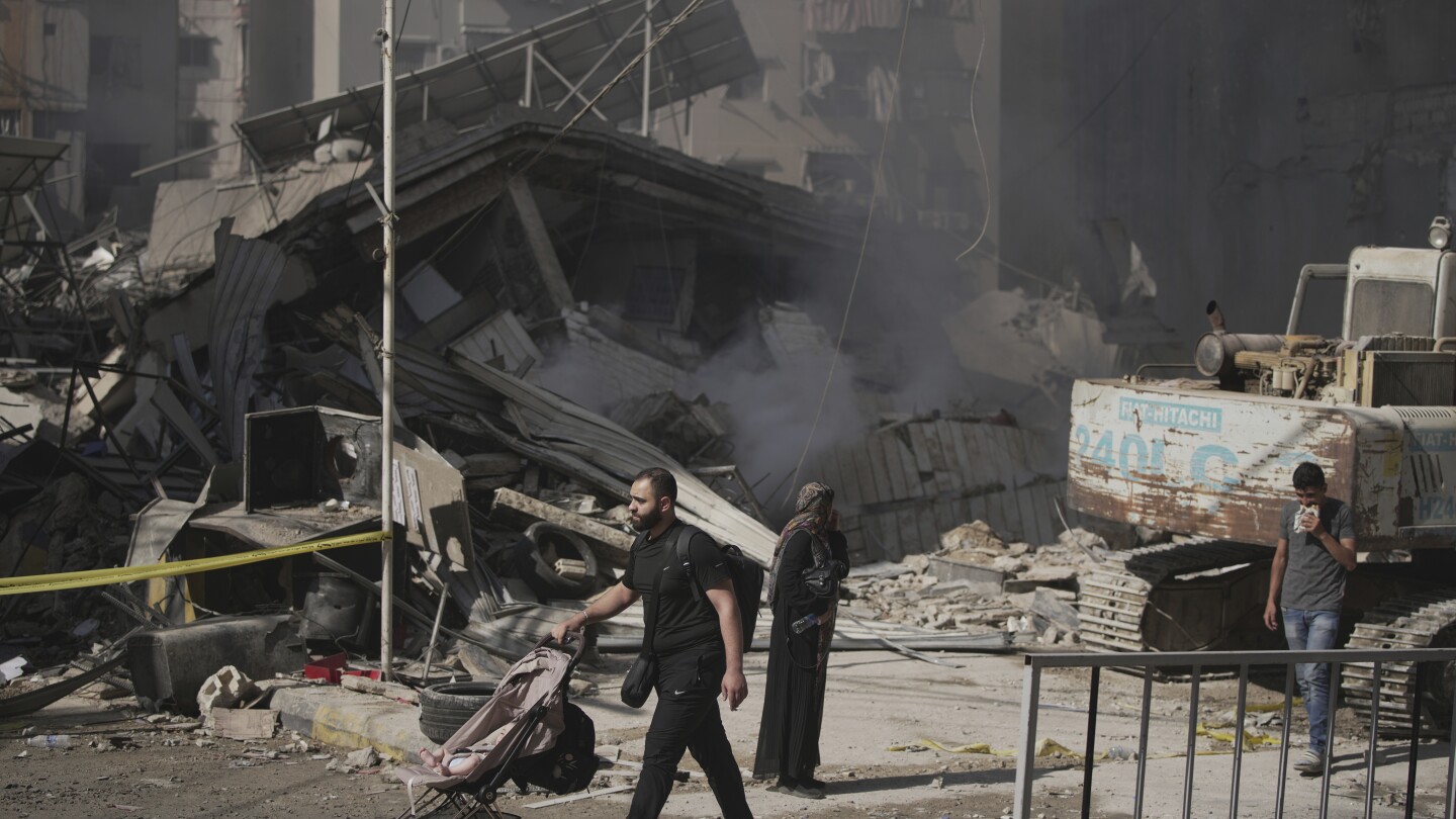 Lebanese army warns Israeli airstrikes might force it to freeze cooperation with ceasefire committee