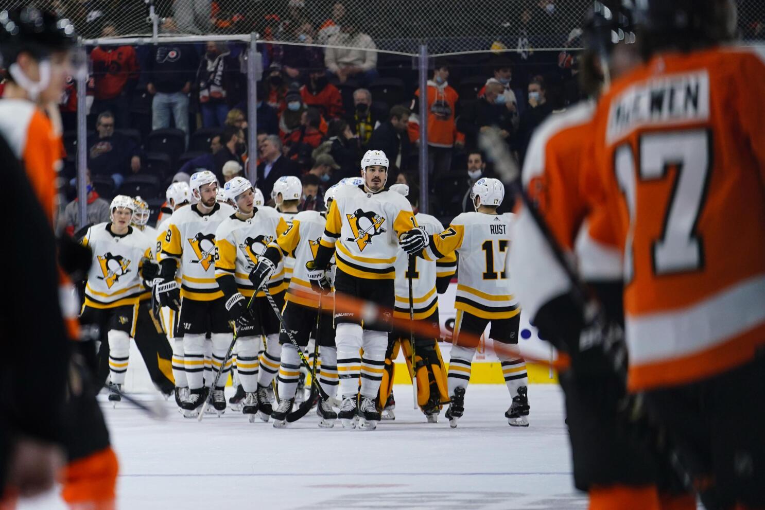 Flyers Take 3rd Straight Loss, Fall to Penguins