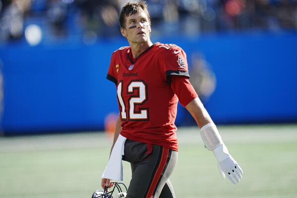 Tom Brady, Lamar Jackson meet for 2nd time in their careers