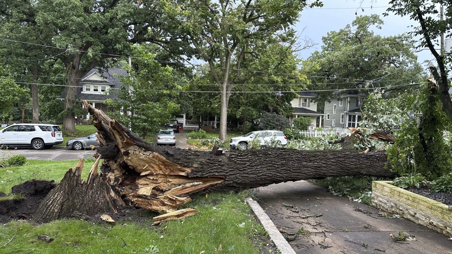 Extreme Storms Trigger Tornadoes, Energy Outages, and Fatality in Iowa, Illinois, and Indiana