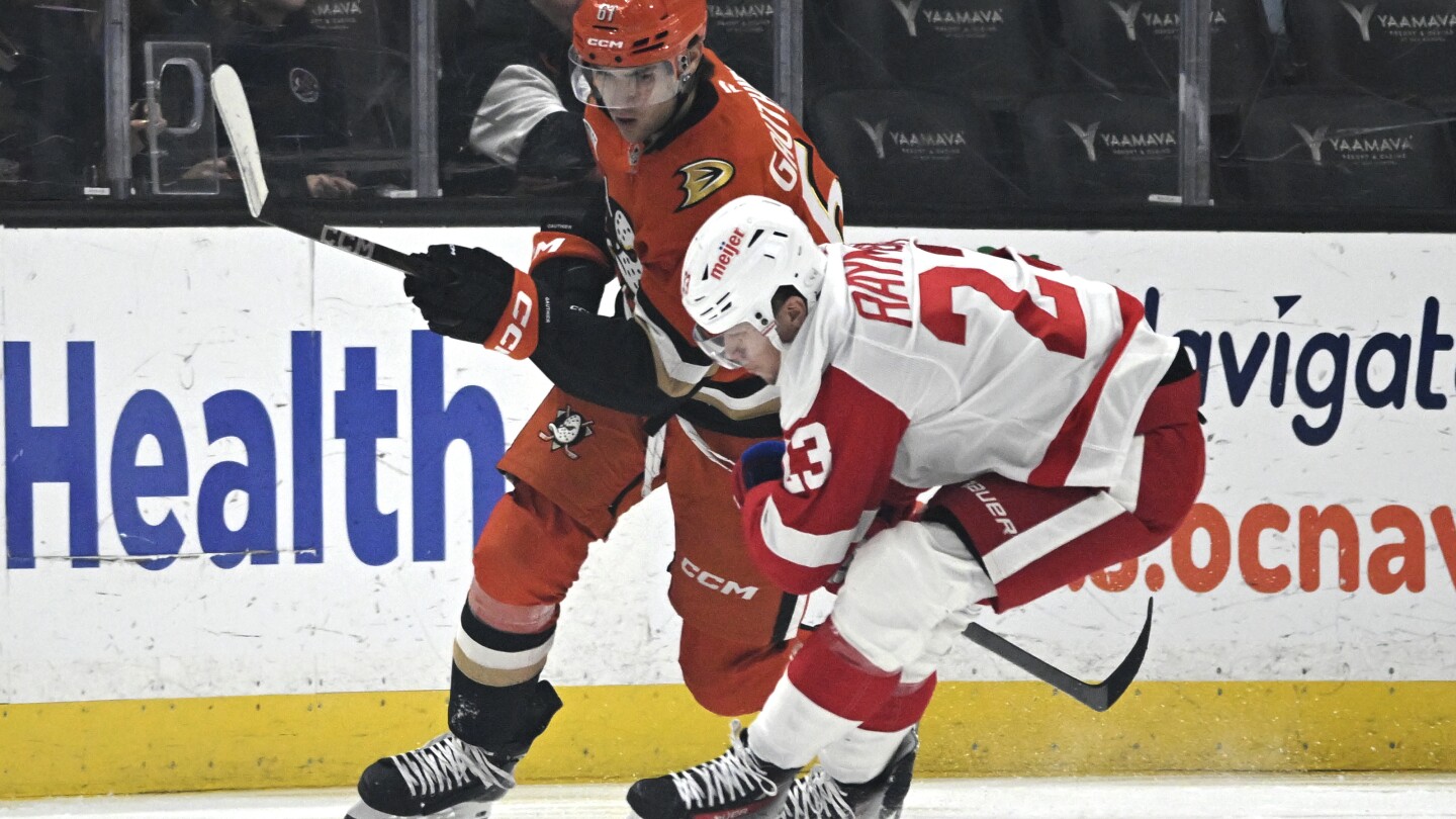Cutter Gauthier Scores in Ducks' Comeback Victory