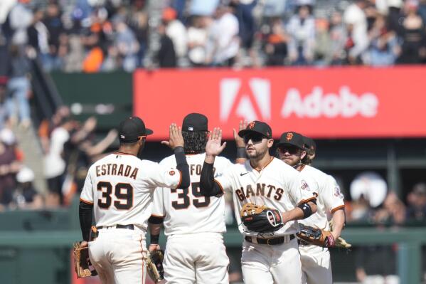 SF Giants News: Outfield Mitch Haniger dealing with oblique strain