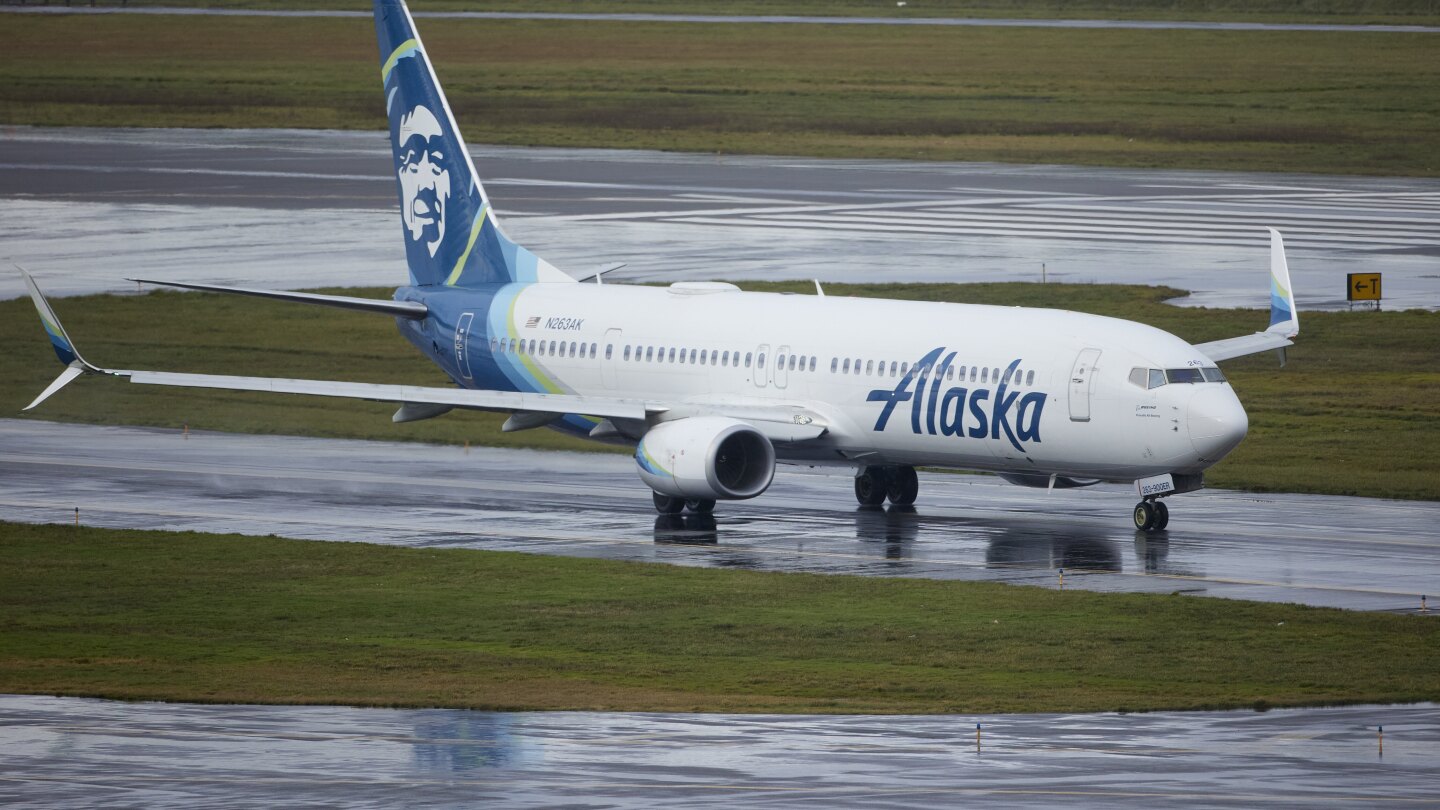 Alaska Airlines again grounded all of its Boeing 737 Max 9 jetliners after federal officials indicated further maintenance might be required to assure