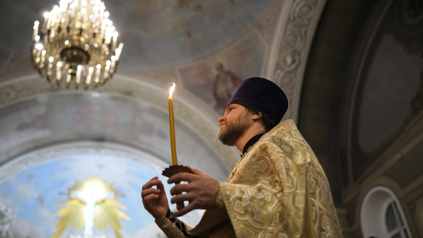 Православните празнуват Коледа, но празникът е помрачен за мнозина от конфликти