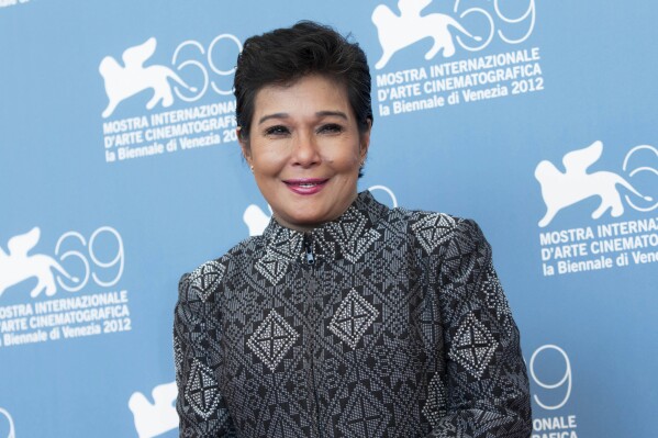 Nora Aunor, an actor among the Philippines' biggest stars, dies at 71 | AP  News