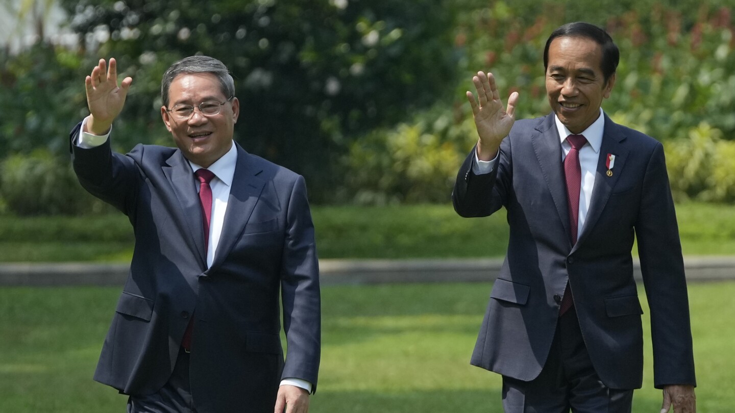 Indonesia mengatakan Tiongkok telah menjanjikan investasi baru sebesar $21 miliar untuk memperkuat hubungan