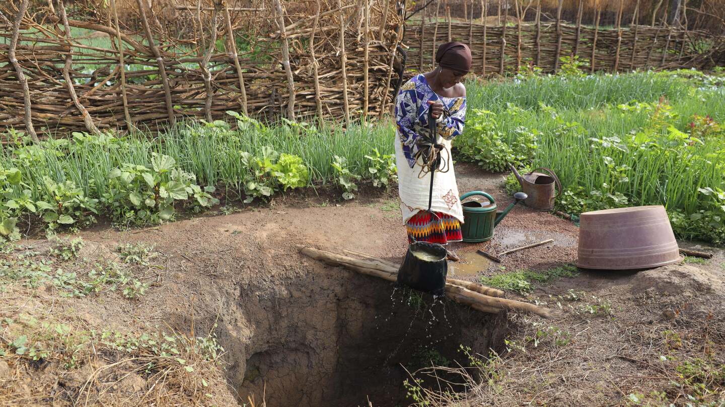 Earth’s storage of water in soil, lakes and rivers is dwindling ...