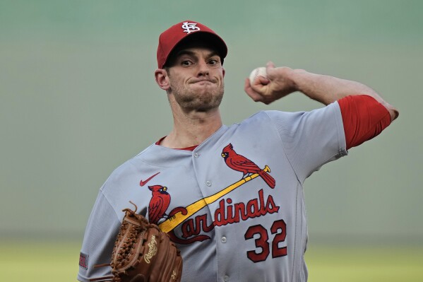 2 St. Louis Cardinals players placed on the injured list Friday