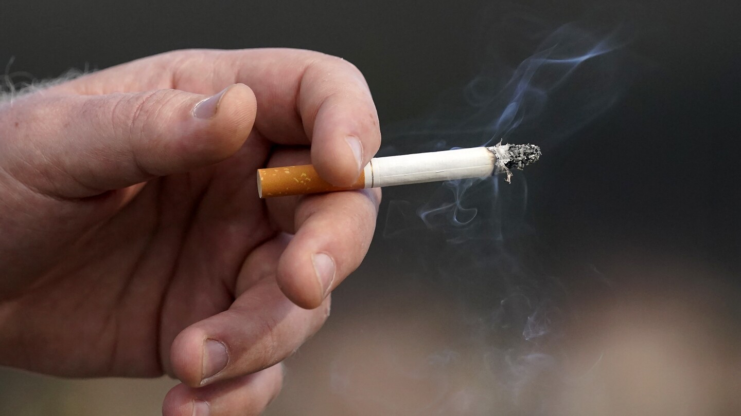 Съдът потвърди градския правилник, забраняващ на всеки, роден през 21-ви век, да купува тютюневи изделия
