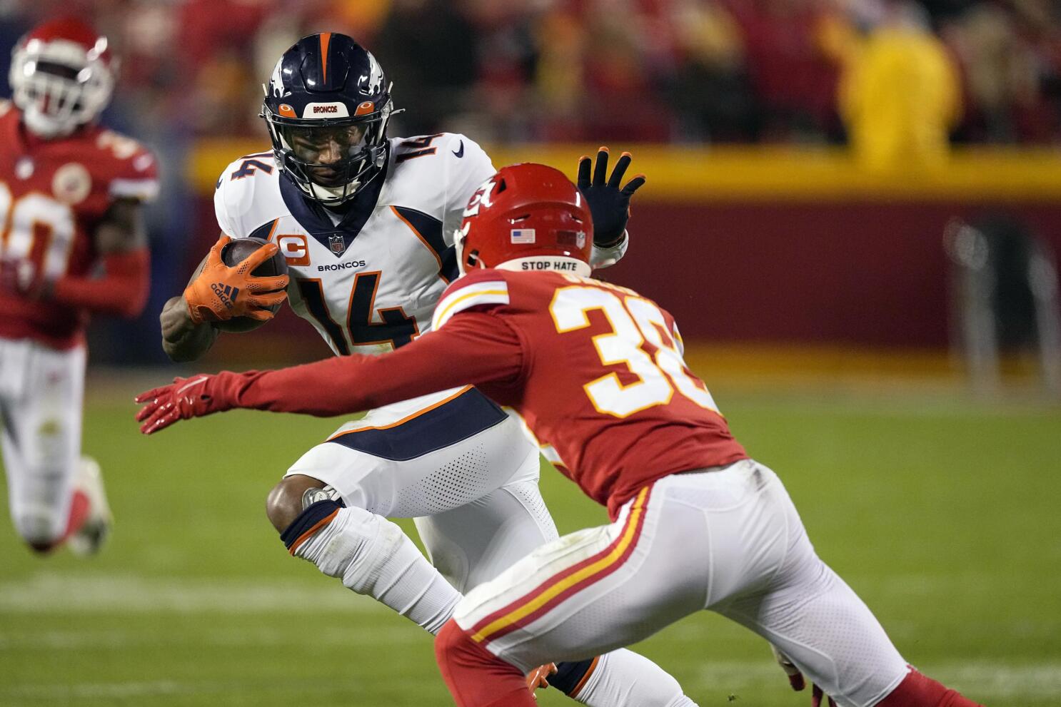 Chiefs win 12th-straight over Broncos, 22-9