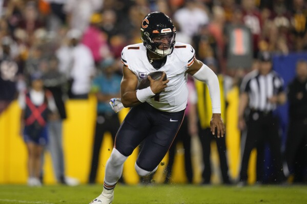 Chicago Bears: Justin Fields' sliding celebration caps Week 1 win