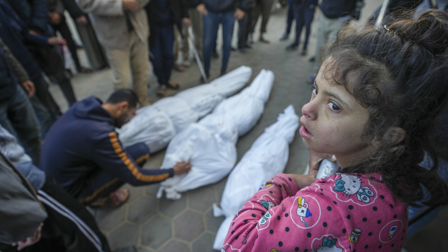 What are the main obstacles to a ceasefire in Gaza and the release of hostages?