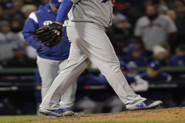 Davis Schneider homers as Hyun Jin Ryu pitches Toronto to 8-3