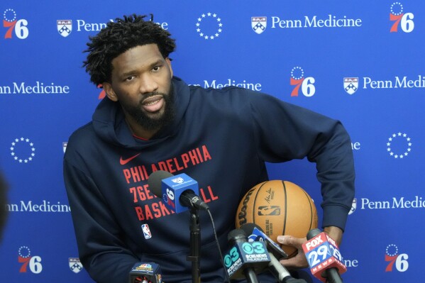 76ers center Joel Embiid has no timetable to return following knee