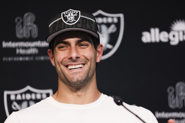 Las Vegas Raiders Sign Quarterback Jimmy Garoppolo