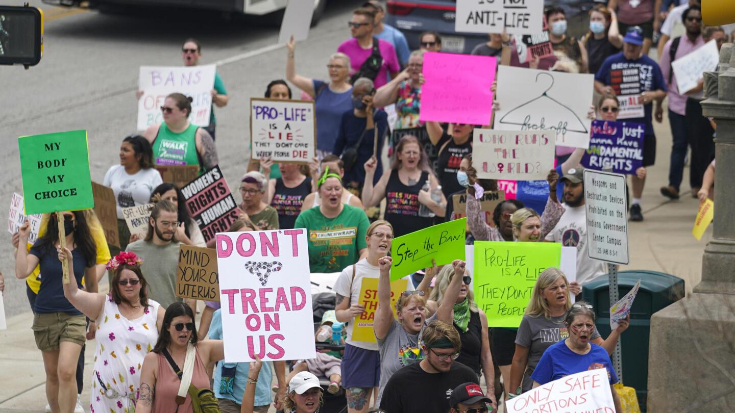 Indiana abortion debate draws protest crowds, vice president