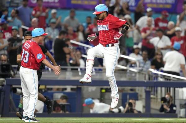 Luis Arraez scratched from Marlins' lineup because of left ankle