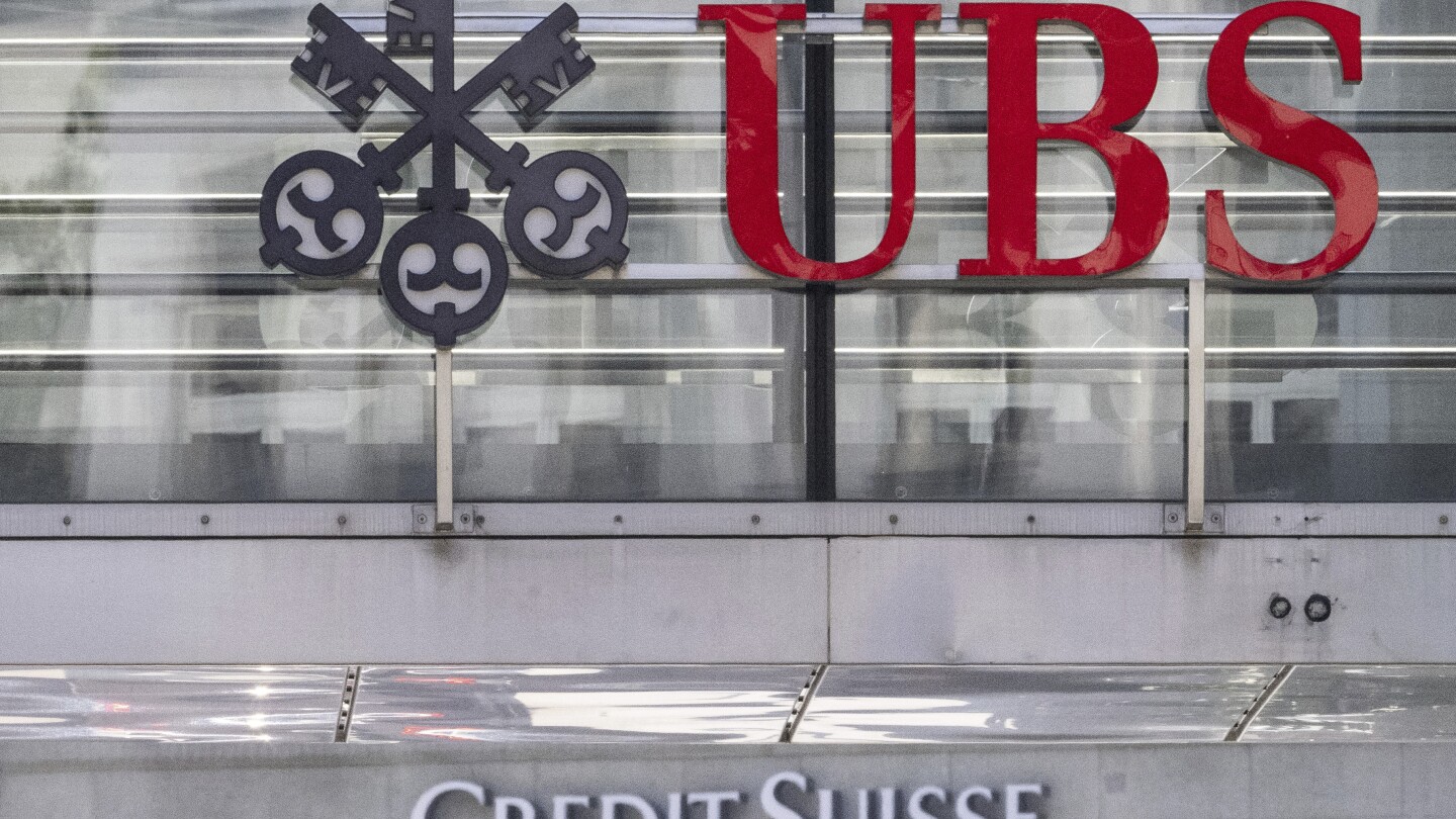 Швейцарската банка UBS отчита загуба преди данъци през 4-то тримесечие, планира обратно изкупуване на акции след приключване на сделката с Credit Suisse