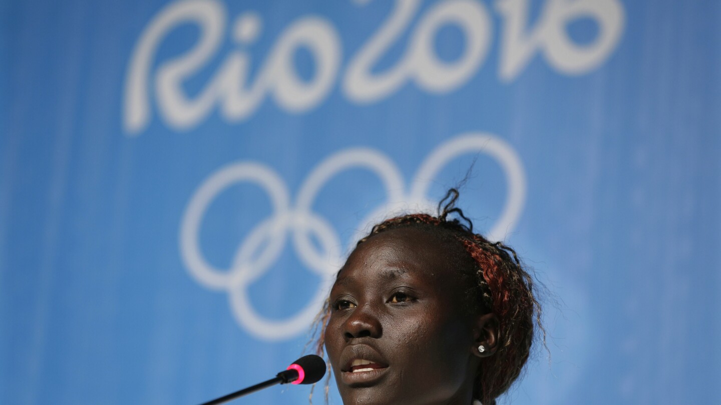 Олимпийският спортист бежанец Лохалит е спрян в 3-то допинг дело на отбора преди Игрите в Париж