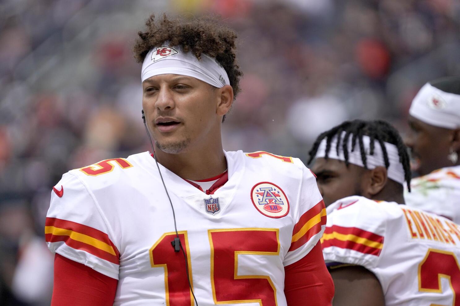 Chiefs Justin Reid hits 65-yard field goal