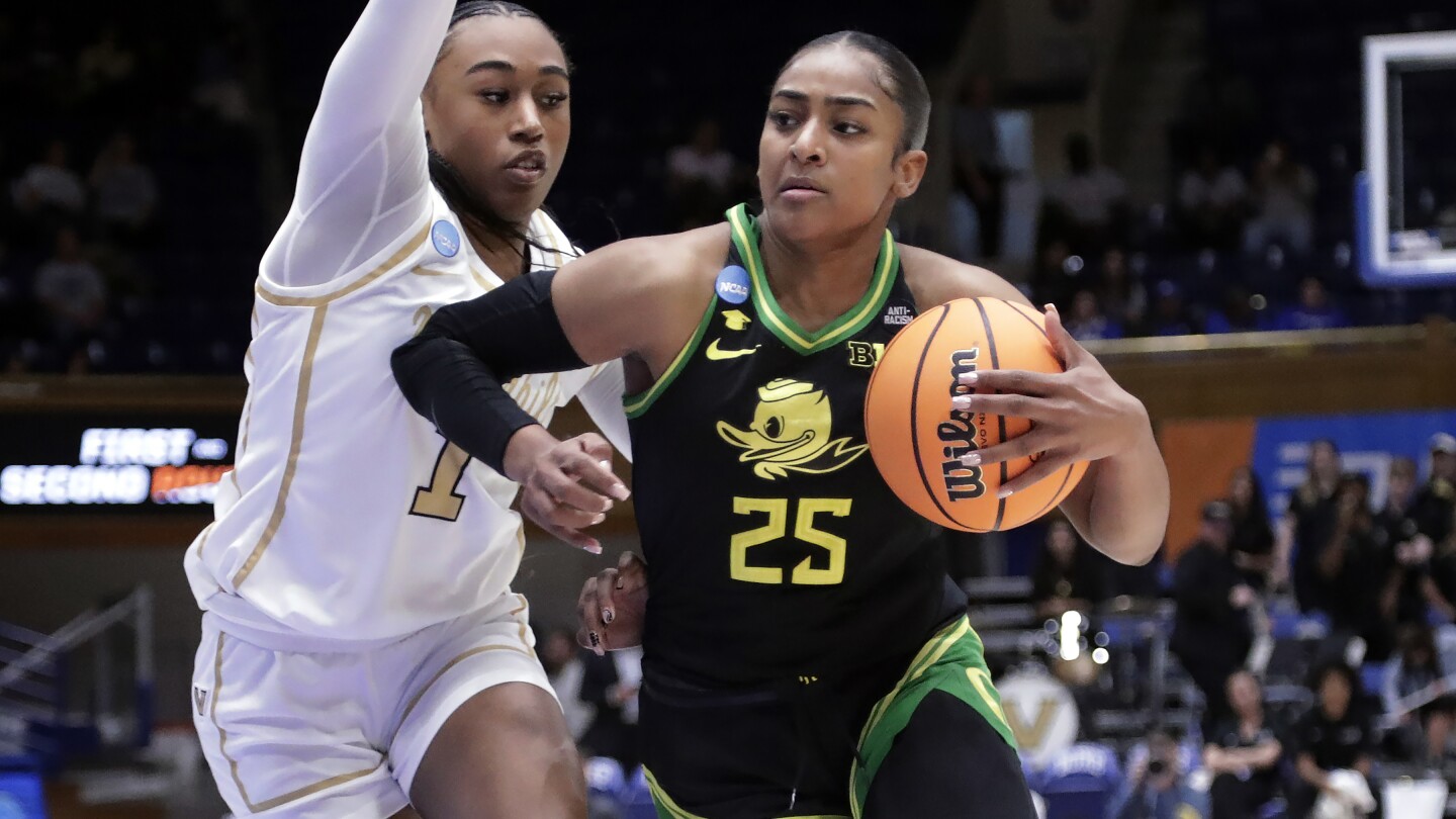 Deja Kelly Leads Oregon Against Duke in NCAA Tournament