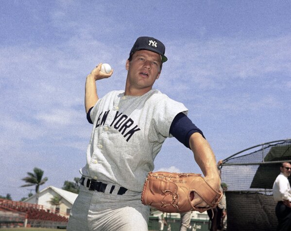 Jim Bouton, ex-Yankees pitcher and 'Ball Four' author, dies