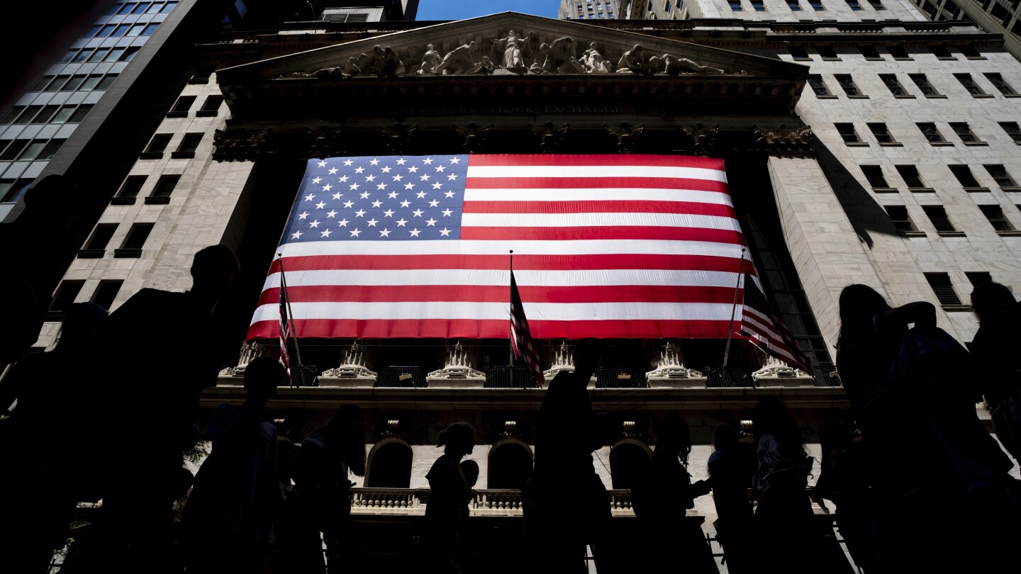 Stock market today: Wall Street closes out its 7th straight winning week with a quiet finish