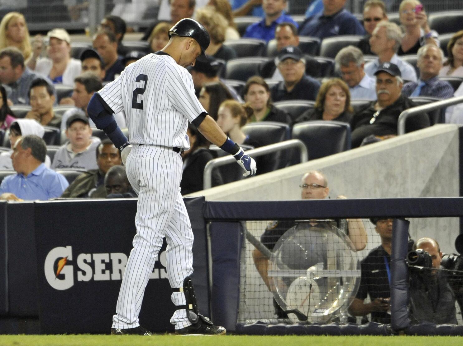 Derek Jeter moves his rehab to the Bronx and takes batting