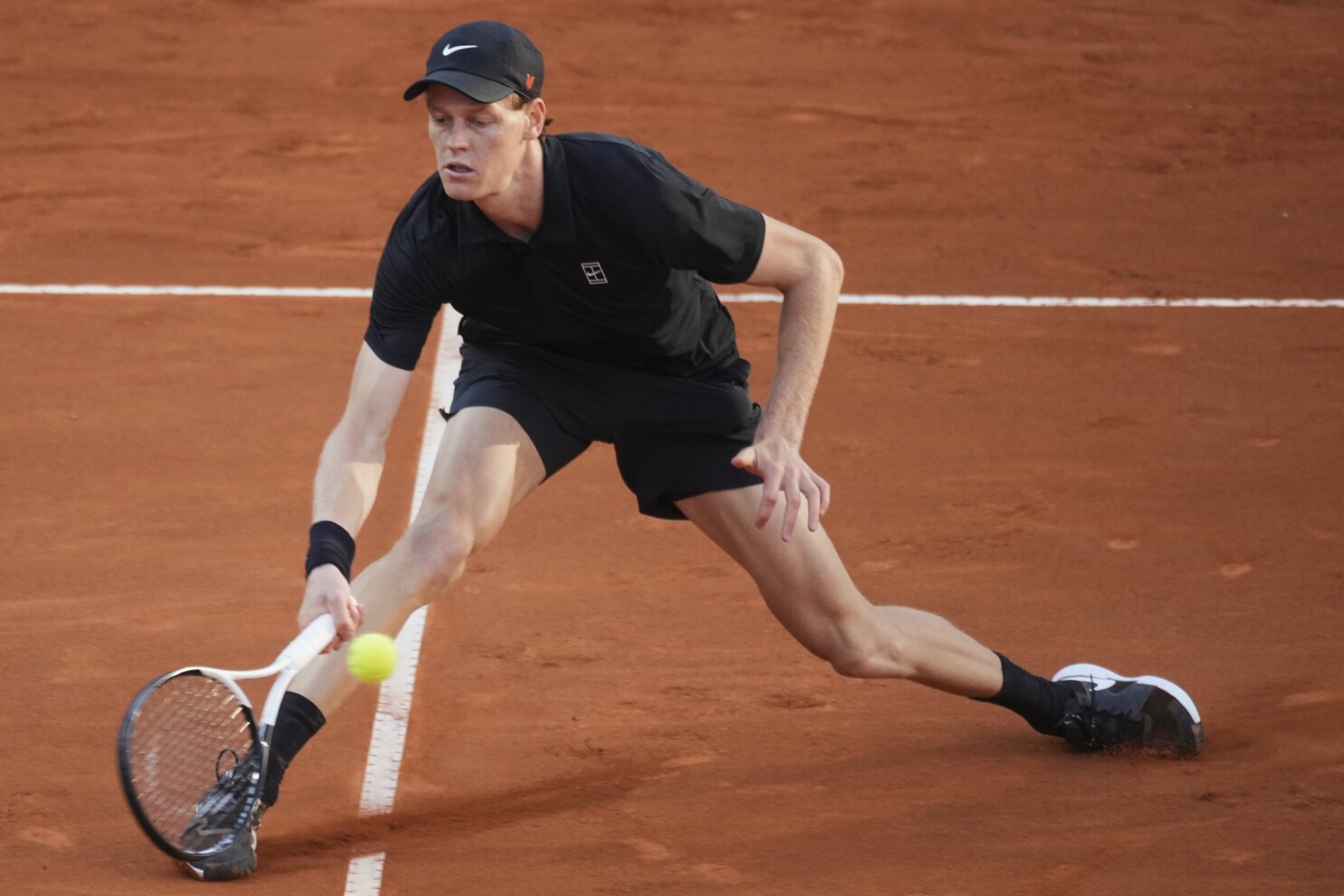 Alcaraz, Sinner lead the 2025 French Open men's field