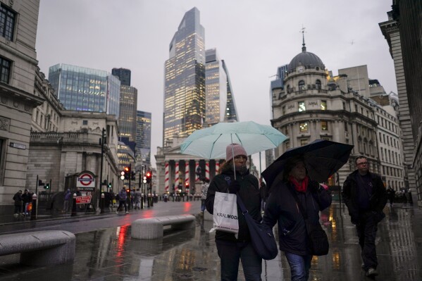 Higher energy bills push UK inflation to 6-month high in October | AP News