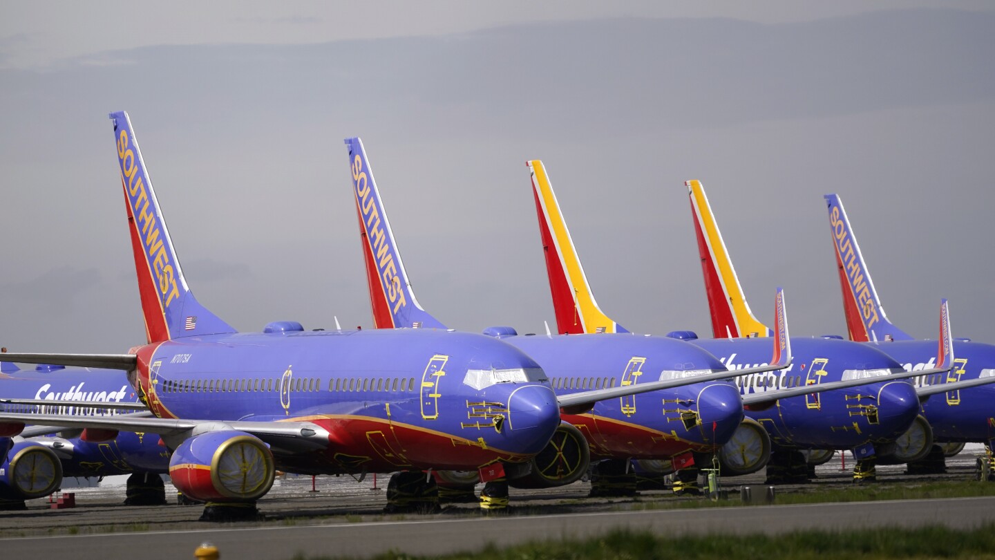 American and Southwest airlines both say they lost money in Q1 | AP News