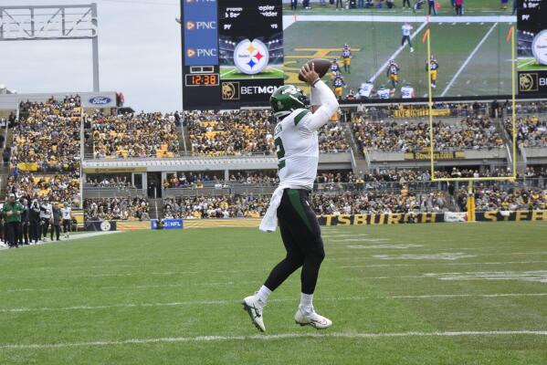 Wilson rallies Jets past Pickett, Steelers 24-20