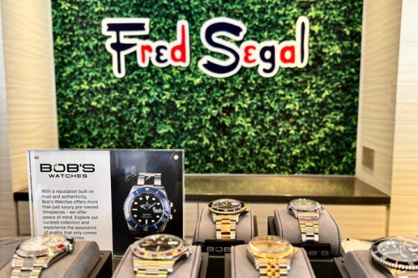 NEWPORT BEACH, CA / ACCESSWIRE / March 21, 2024 / Bob's Watches, the leading online marketplace for buying and selling pre-owned luxury watches including Rolex, Cartier, and OMEGA, is thrilled to announce its strategic partnership with Fred Segal, ...