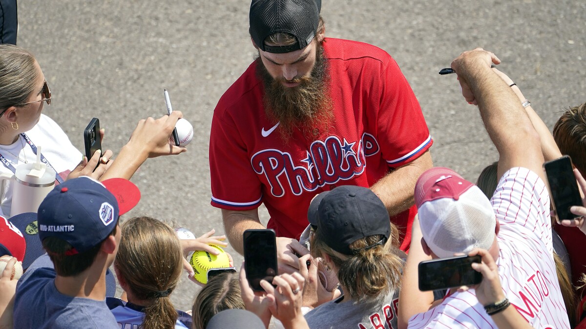 Nationals and Phillies are kids for a day, mingling among Little Leaguers