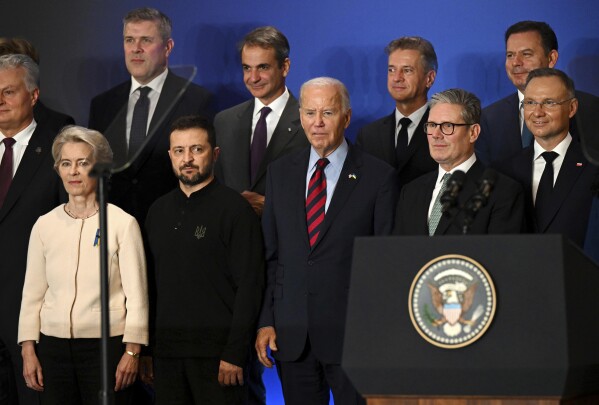 As the Ukraine war enters a critical period, the EU moves ahead without the  US | AP News