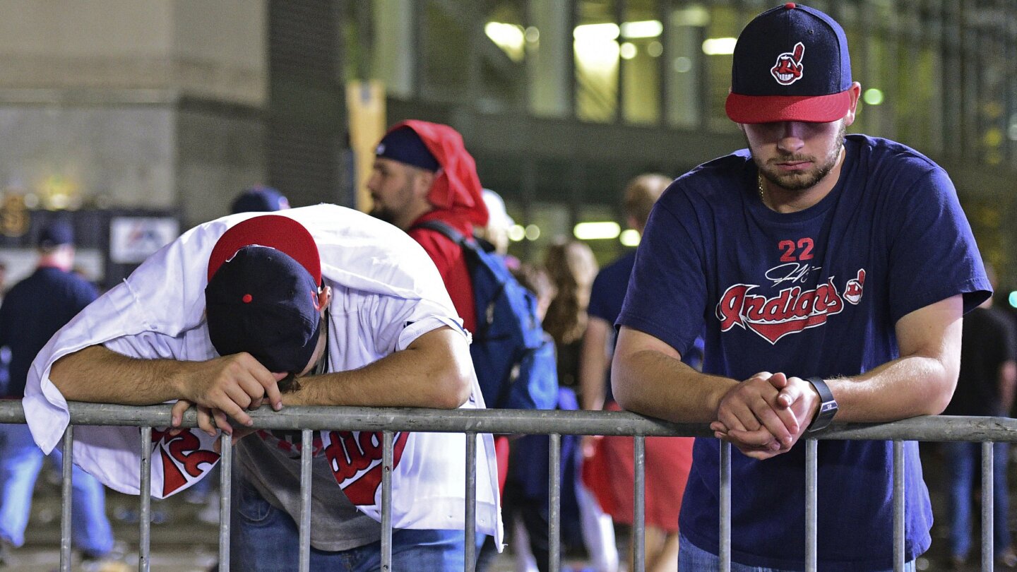 Cleveland Indians lose to Chicago Cubs in Game 7 of World Series