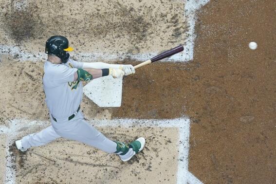 Counsell hits a three-run home run 