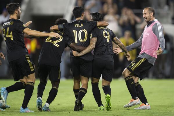 Chiellini, Bale look on as LAFC edges LA Galaxy 3-2 in derby