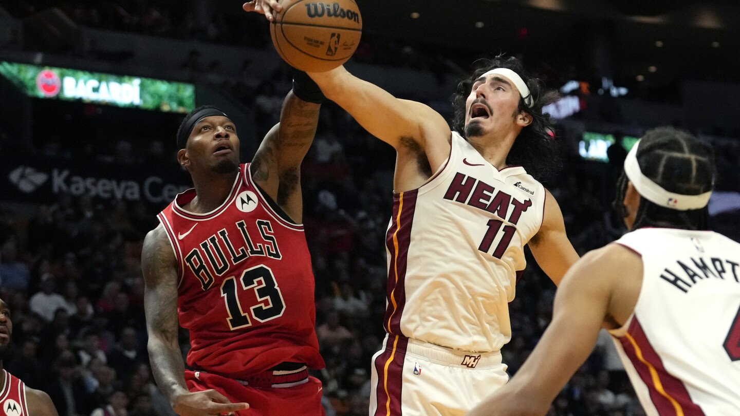 Bulls forward Torrey Craig to miss at least next 2 months because of ...