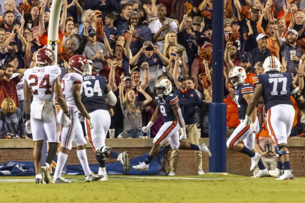 Auburn ends Alabama's College Football Playoff hopes