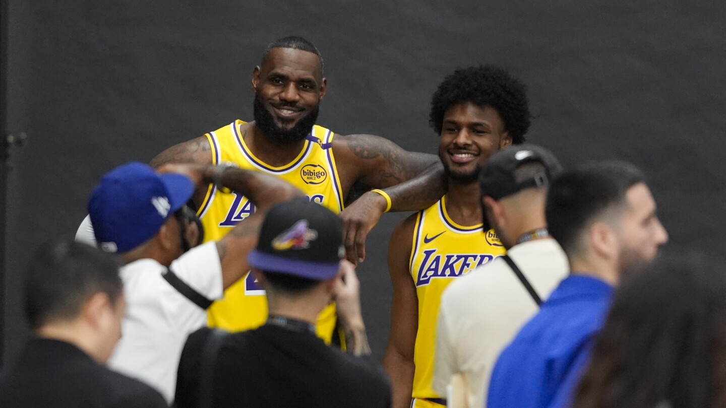 LeBron and son Bronny James play together for the first time in a preseason game for the Lakers