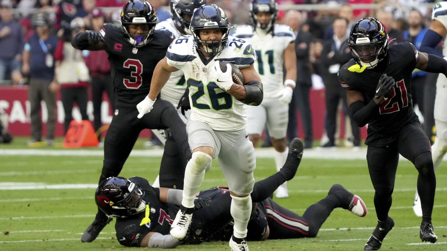 Seahawks Win Fourth Straight Over Cardinals